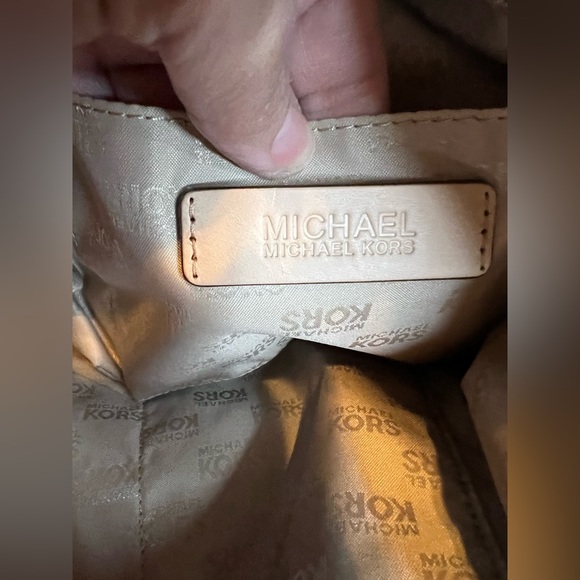 Michael Kors Dark Brown Patent Leather Tote w/COA - Picture 6 of 10